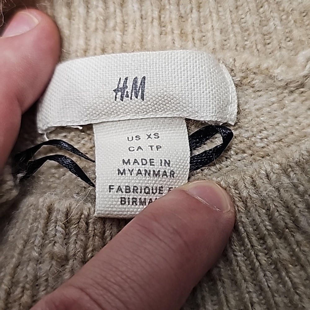 H&M XS tan and black striped sweater - Picture 6 of 7